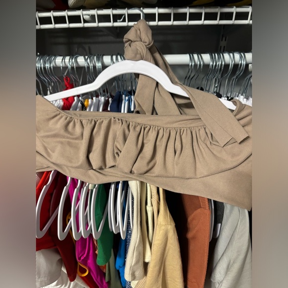 Going out tops, crop tops, tube tops and more. - Picture 7 of 13